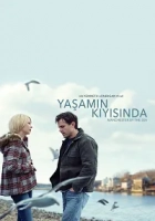 Yaşamın Kıyısında 2016 Poster